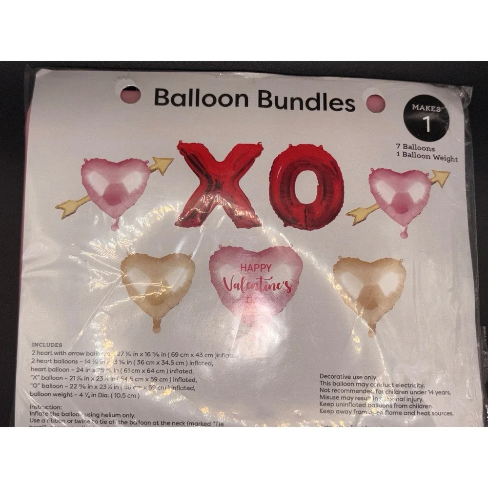 Target Valentine's Day Balloon Bundle 7 Foil Balloons XOXO Hearts with Weight